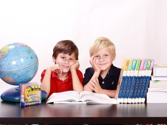 Будут ли учиться школьники на майские праздники 2021: заявление министра