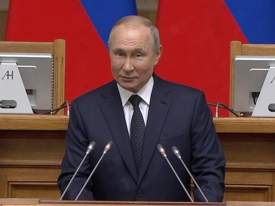 В Петербурге Владимир Путин попросил будущих участников выборов не обещать «что ни попадя»