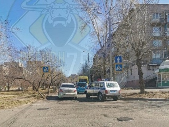 Водитель Honda сбил на перекрестке в Чите 86-летнего пешехода
