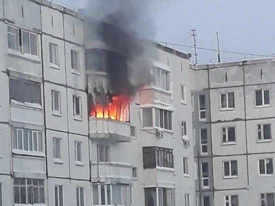 В Ростове на Вятской горела квартира в многоэтажке