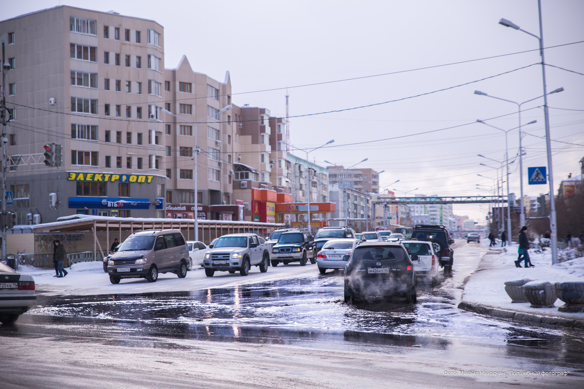 Якутск осадки. Якутск Весна. Якутск весной. Город Якутск Весна. Якутск март.