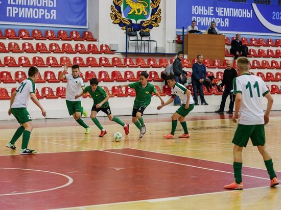 Юные футболисты из Забайкалья взяли серебро и бронзу во Владивостоке
