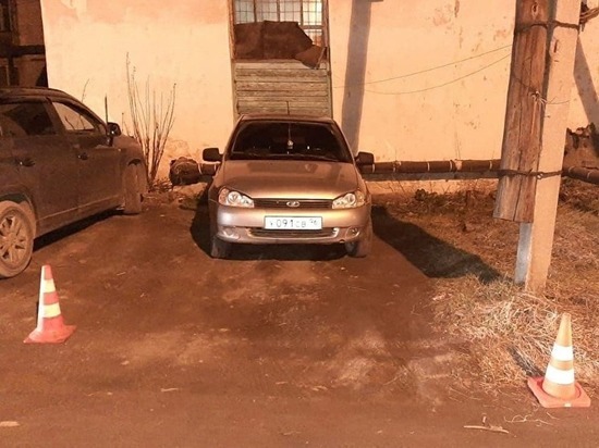В Кушве 19-летний водитель погиб под колесами собственного автомобиля