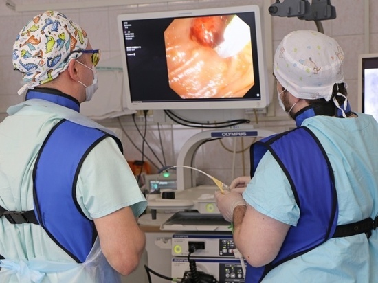 Сложнейшую эндоскопическую операцию провели хирурги Нижневартовской ОКБ