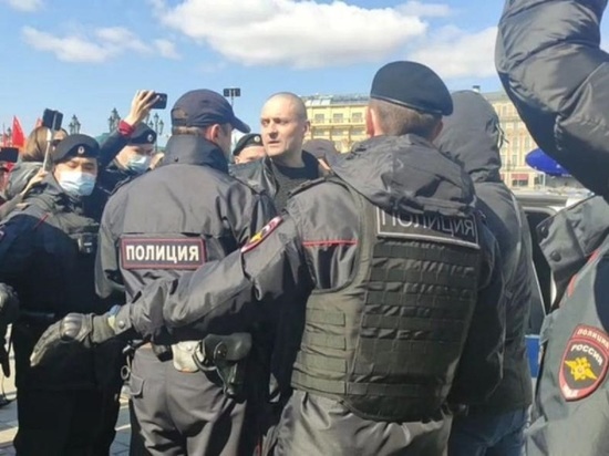 Сергея Удальцова задержали в ходе акции на Манежной площади
