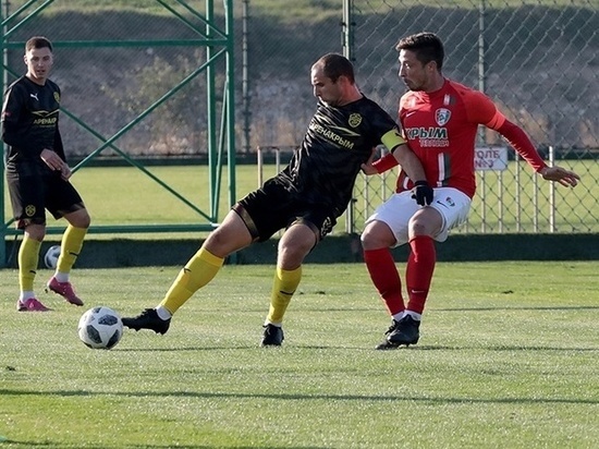 Футбол в Крыму: "ТСК-Таврия" проиграла в принципиальном матче