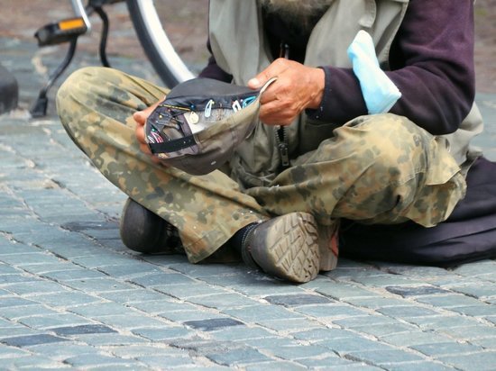 В Швейцарии придумали способ избавиться от попрошаек за счет Евросоюза