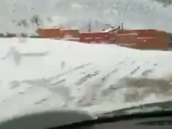 Окинский район в Бурятии на Пасху засыпало снегом