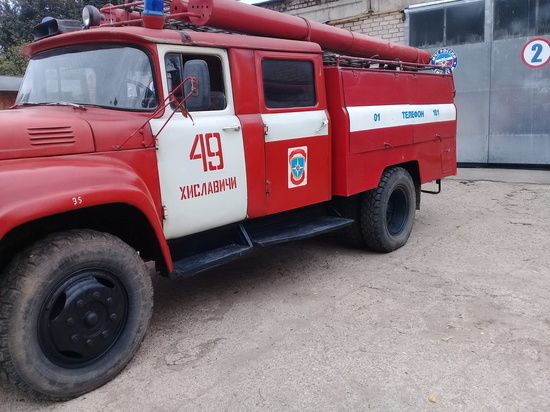 «Фокус» в огне: в Смоленской области сгорел автомобиль и гараж