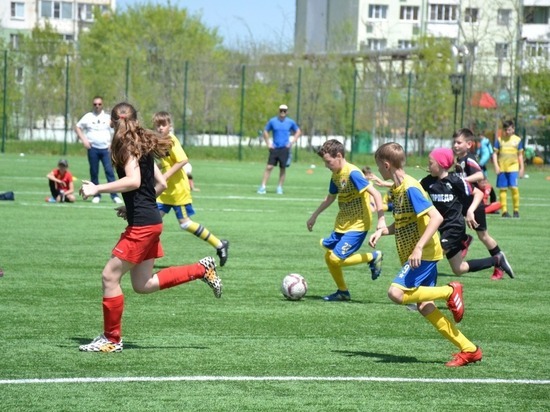 Всероссийский футбольный фестиваль открылся в Невинномысске