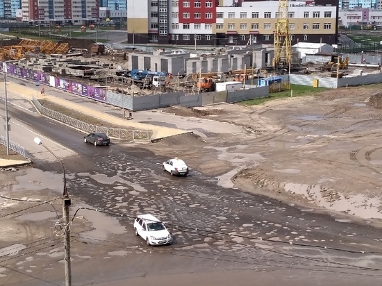 В Брянске размыло дождем отремонтированную дорогу