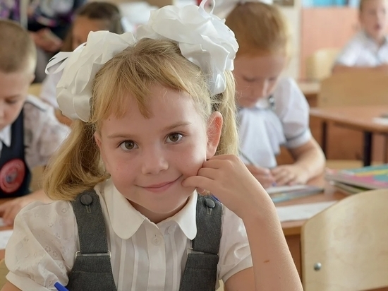 Когда красноярские семьи со школьниками получат выплату 10 000 рублей