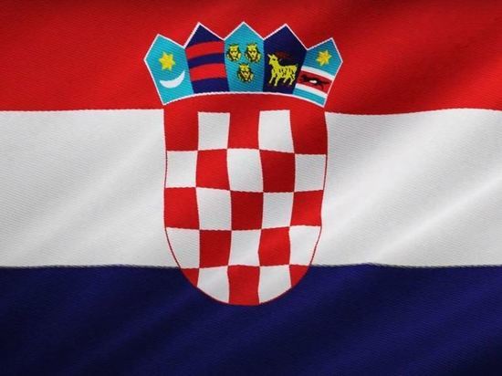 В Хорватии суд разрешил геям усыновлять детей