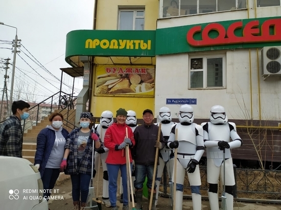 Улицы Якутска убирали штурмовики из киносаги «Звёздные войны»