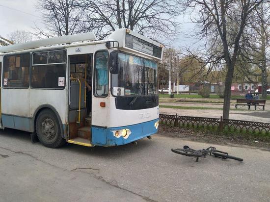 Костромские ДТП: на улице Федосеева троллейбус сбил ребенка-велосипедиста