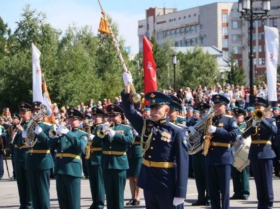 Из-за коронавируса омские власти расторгли контракт с подрядчиком салюта в День Победы