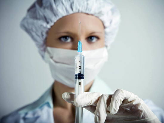 В Ярославле начали делать вакцинацию от COVID-19 прямо в торговых центрах
