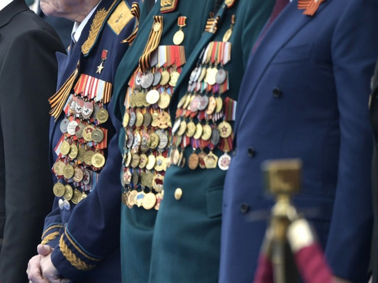 СМИ: туркменских ветеранов заставили скидываться на свои подарки к 9 мая