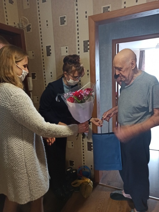 В канун 76-летия Великой Победы ветераны и труженики тыла Костромаэнерго получили подарки от энергетиков