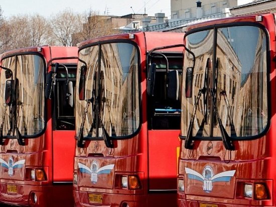 В Кирове организуют дополнительные автобусы к местам захоронений