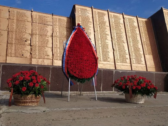 На Саур-Могилу приехали около 5 000 человек