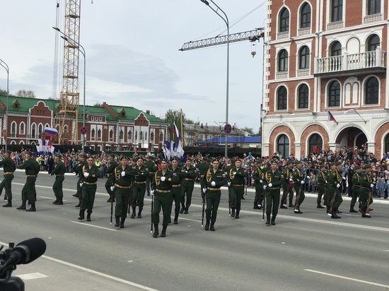 Парад в Йошкар-Оле завершился плац-концертом