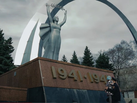 Новокузнецкий полицейский написал песню и снял клип о войне
