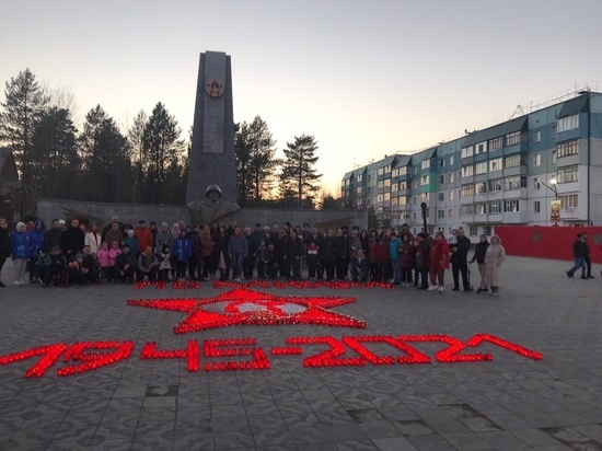 В День Победы тысячи свечей зажгли на Ямале в память о погибших в ВОВ