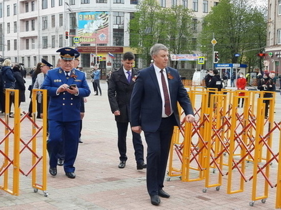 Безопасность брянцев в День Победы обеспечили барьеры местного производства