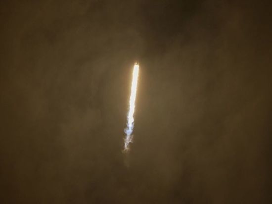 Роскосмос пытался отследить падение ступени китайской ракеты Long March-5B
