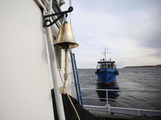 Под Астраханью возобновили движение судов по Волго-Каспийскому каналу