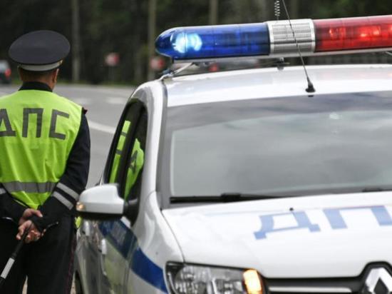 В Ивановской области мужчина на иномарке сбил сотрудника дорожной службы и скрылся