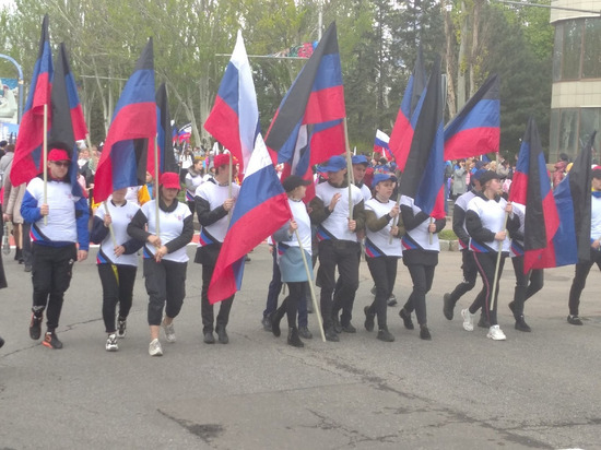 В Донецке начали отмечать День Республики