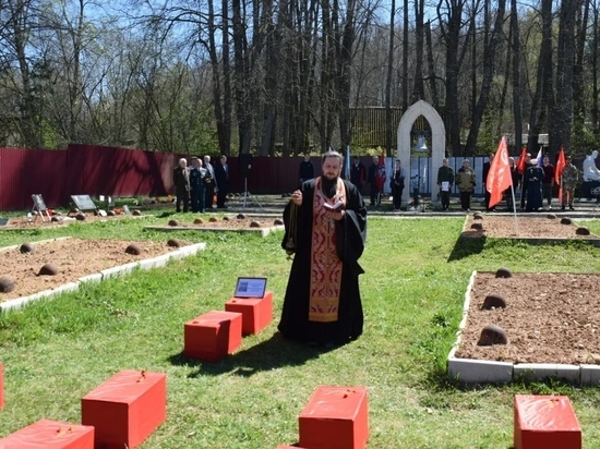 В Оленинском районе перезахоронили останки солдат