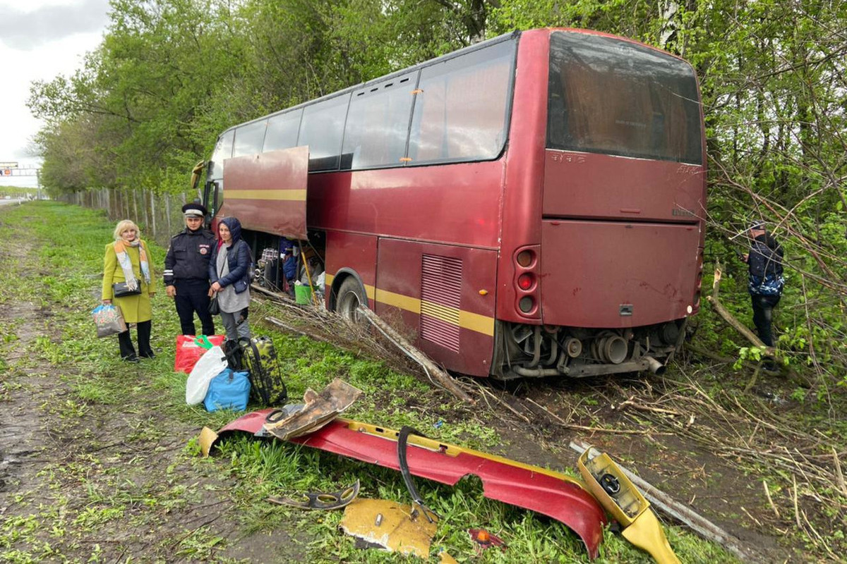 Автобус на трассе