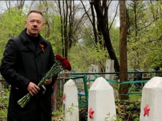 Депутат Госдумы почтил память Героев Советского Союза в поселке Заводской
