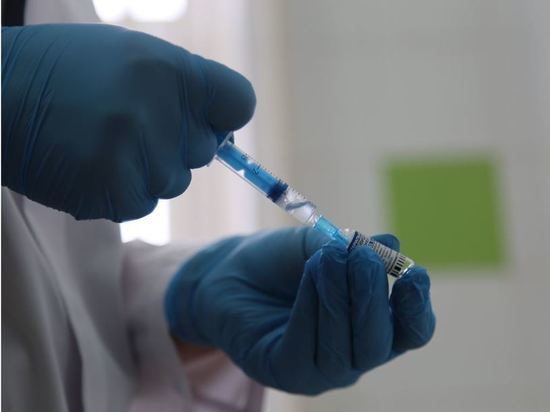 Флорид Хисамиев привился вакциной «Спутник-V» еще в октябре
