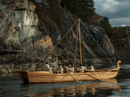 Кузбасский музей незаконно приобрел старинную казачью лодку