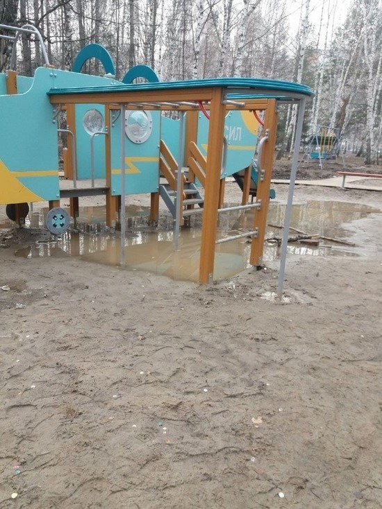К июлю отремонтируют новую детскую площадку на Каштаке в Томске