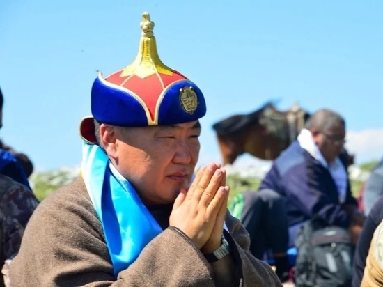 Тува: Шолбан Кара-оол поздравил буддистов с началом месяца Сака Дава