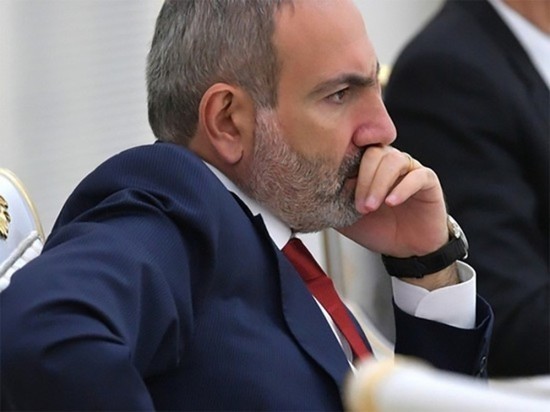 Пашинян обвинил Азербайджан в посягательстве на территорию Армении