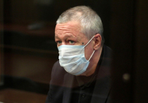 Адвокаты Михаила Ефремова направили кассационную жалобу на приговор своему клиенту