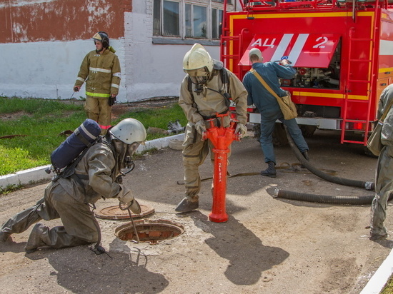 В Смоленске спасатели эвакуировали жильцов дома из-за пожара