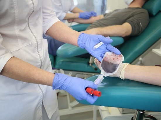 Тренеру по гимнастике срочно ищут донора 4-й группы крови в Волгограде