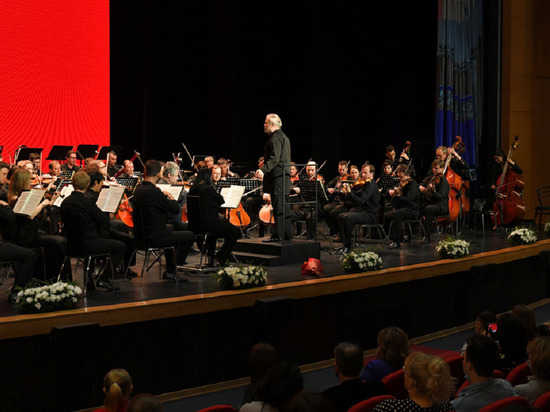 Симфонический оркестр Мариинского театра сыграл в Салехарде