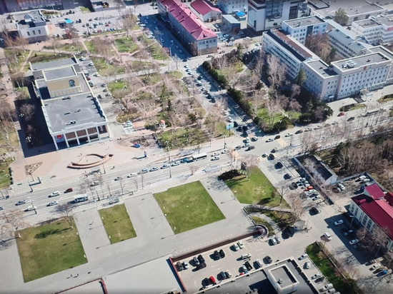 В центре Южно-Сахалинска следят за пробками