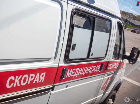 Кемеровчане возмутились использованию не по назначению автомобиля скорой помощи