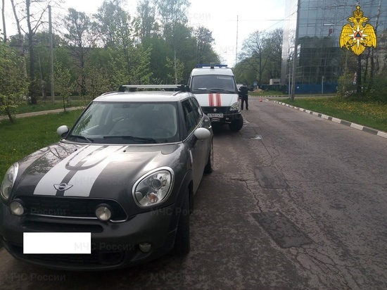 Менее чем за час в Обнинске под колеса машин попали два ребенка