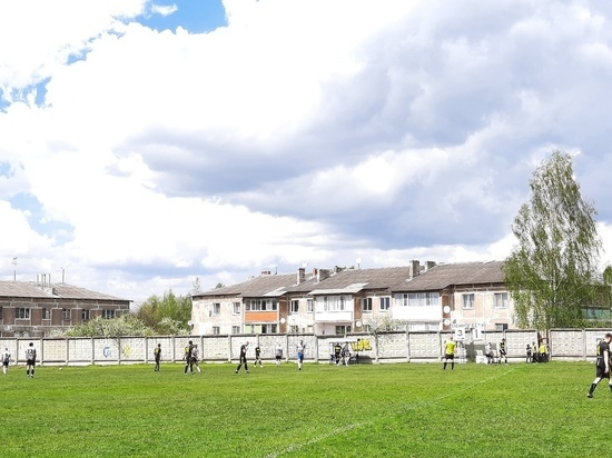 «Витязи» из Оленино победили в домашнем мачте на чемпионате по футболу