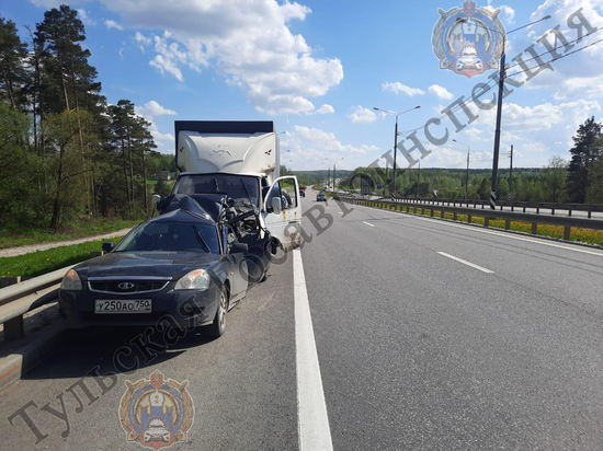 В результате ДТП в Заокском районе госпитализировали двух человек